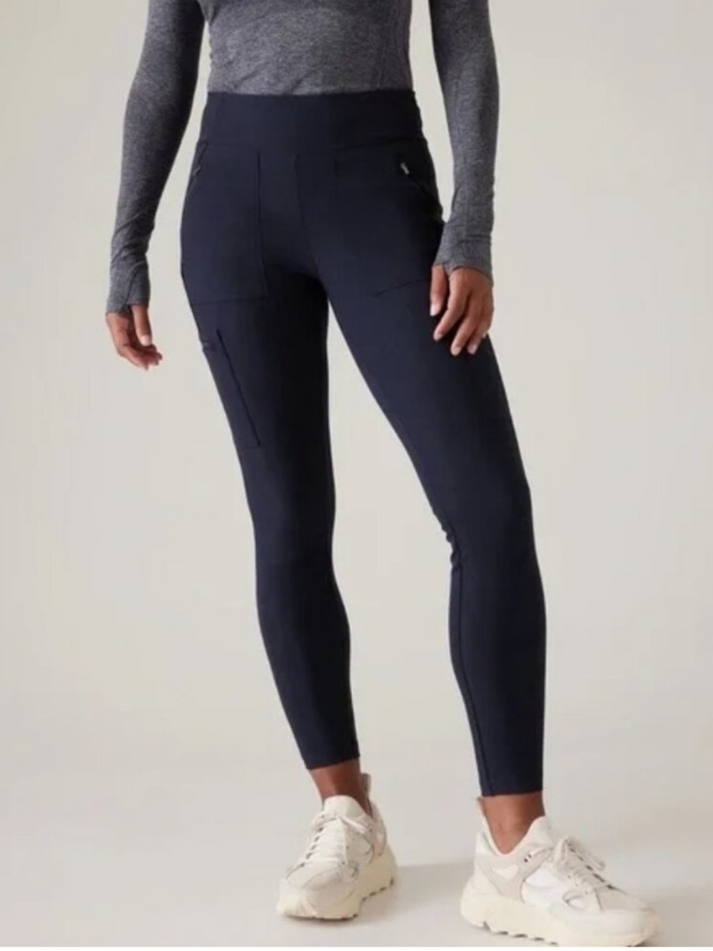 Athleta Headlands Hybrid Cargo Tight Pant Navy Blue Size 4